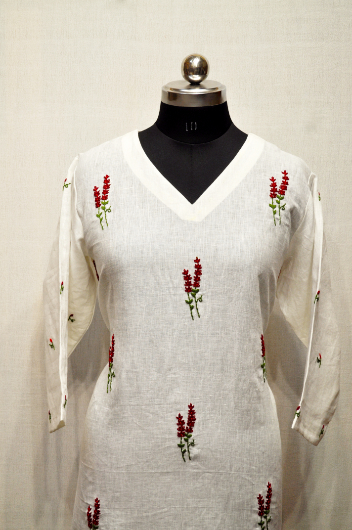 Linen White with Red Flowers